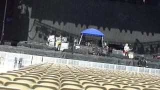 Paul McCartney - Yankee Stadium soundcheck - 7-15-11 "Celebration" - Classical piece