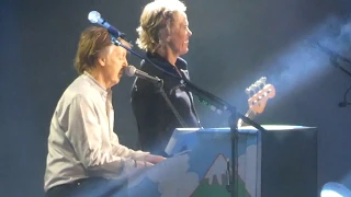 Paul McCartney live Paris France La Défense Arena 2018 (Lady Madonna)