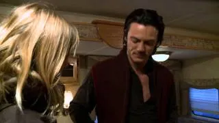 Dracula Untold - Luke Evans prepares for battle