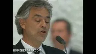 Andrea Bocelli canta el "Ave María" de Schubert en el Vaticano