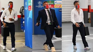 Compilado Neymar chegando no estádio com caixa de som