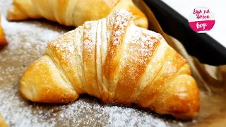 Now I cook croissants quickly! It turns out cheap and tasty. Crunch well