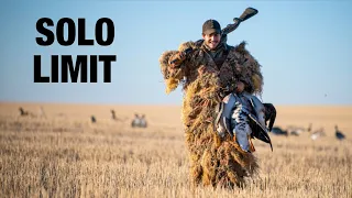 SOLO Speck Limit in Ghillie Suit!! (CADE WAS PUMPED)