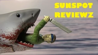 SDCC 2015 Exclusive Reaction Figures Two-Pack 'Jaws with Quint' (Variant) Review