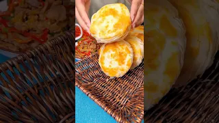 Chinese Burger Chili sauce with eggs