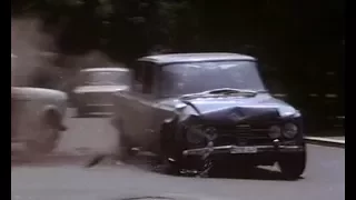 Inseguimento car chase - La polizia interviene ordine di Uccidere! 1975