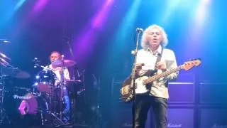 2013-03-06 @ 21-13-48 - Manchester - O2 Apollo - Status Quo -