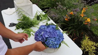 DIY Hydrangea Centerpiece!