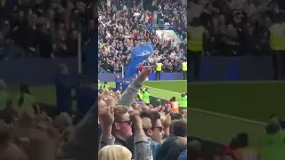 Christian Pulisic's late winner from the West Stand 🤩(v @toio.ylanan) #chelseafc #chelsea #pulisic