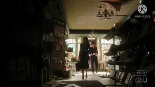 Veronica and Smiters chatting on a possible new store in Riverdale 5x6
