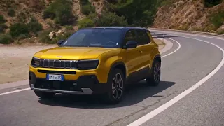 Jeep® Avenger Driving Video in Yellow