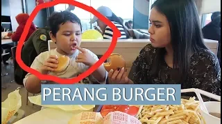 PERANG BURGER WITH JANOS! LAURA VLOG #5