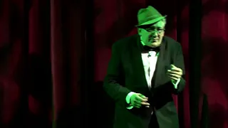 Count Arthur Strong: Dracula's History Book