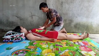 Khmer Traditional Massage   To relieving Foot Leg Arm and Body Stress Part 4