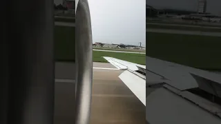 Delta Boeing 717 Landing GRR (Loud Reverse Thrust) - Aug 13, 2022