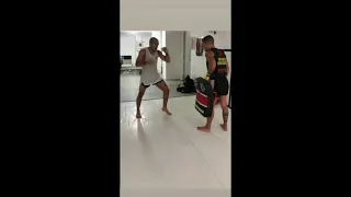 Jose Aldo practicing leg kicks #mma #josealdo