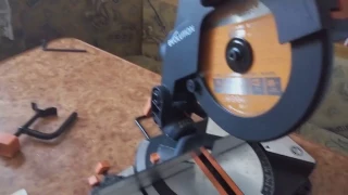 Торцевая пила Evolution 210мм. Mitre saw Evolution 210mm