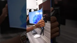 The BENDABLE Ultrawide Monitor 👀