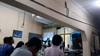 Ibadah Raya Gereja Pantekosta di Indonesia Bangkalan Madura