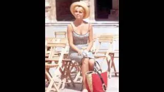 À la fin de l'été - Brigitte Bardot