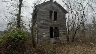 Decaying 1900s farm house in Ohio