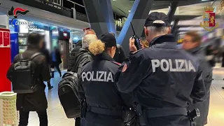 Napoli: borseggi e rapine nei mezzi pubblici