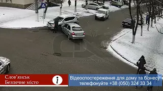 19-01-2021 ДТП на перехресті вул. Василівській та вул. Університетській