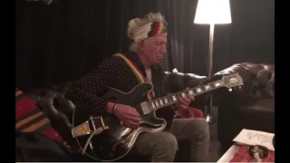 Keith Richards warming up to Chuck Berry - Carol | The Rolling Stones No Filter Tour | Backstage |