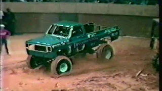 USHRA Battle of the monster trucks and mud bog spectacular Richmond, VA 1987