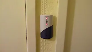 Hilarious doorbell malfunction.mp4