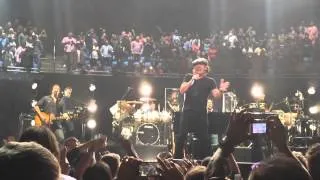 AC/DC crashes Billy Joel show in Orlando