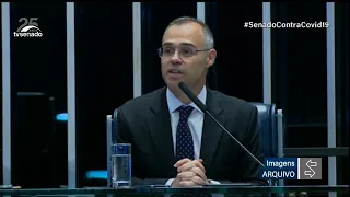 Senadores voltam a exigir sabatina de André Mendonça