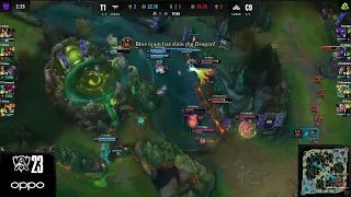 T1 EASILY DISMANTLES C9 | Worlds Swiss Stage Day 4