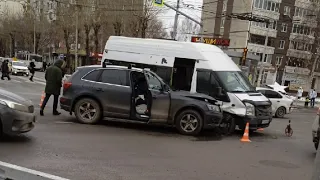 Три автобуса за день попали в дтп в Екб