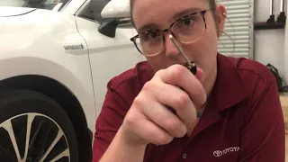 How to unlock/lock your Toyota with a dead smart key battery