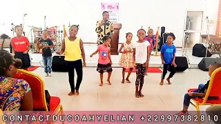 Jésus je te dis merci_choregraphie des enfants_coach Yelian le concepteur