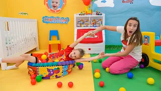 Vlad y Niki juegan con Baby Chris | Videos divertidos para niños