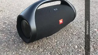 JBL Boombox Old town road bass test