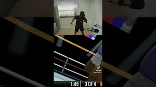 Professional boxer try’s thrill of the fight boxing vr
