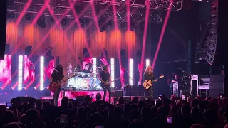 Alice In Chains “No Excuses” Live At House Of Blues In Anaheim, CA
