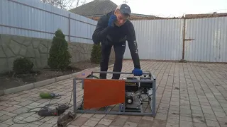 😉 Найпростіший генератор для будинку своїми руками, з асинхронного двигуна！