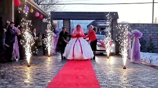Как невесту ПРИВОЗЯТ в дом жениха! ГЛАВНЫЕ традиции и обычаи турецкой свадьбы!