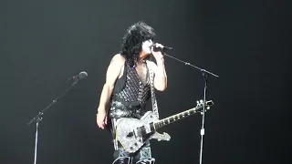 KISS LIVE - Love Gun, I Was Made For Lovin You - Paul Stanley - 5-11-2022 - Milwaukee, WI