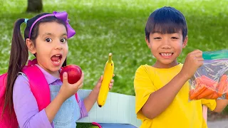 Ellie and Eric Eat Healthy Foods at School | Stories for Kids