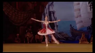 LE CORSAIRE - Medora Variation Act 2 (Svetlana Lunkina - Bolshoi Ballet)