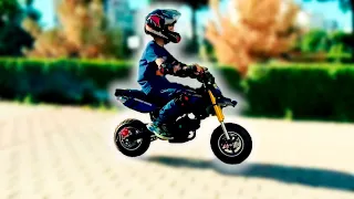 Den y las mejores historias sobre una Moto! | La Moto a batería para niños!