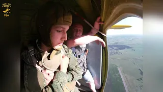 Первый прыжок с парашютом кадет 3 роты (8 класс)