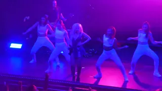 Ava Max - The Motto - LIVE Paradiso Amsterdam april 2023 P1090285