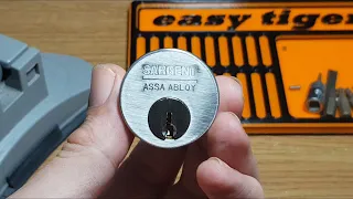 (32) Sargent assa abloy picked and gutted locksport