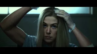 Rosamund Pike (Amy Dunne) - Gone Girl - First Haircut